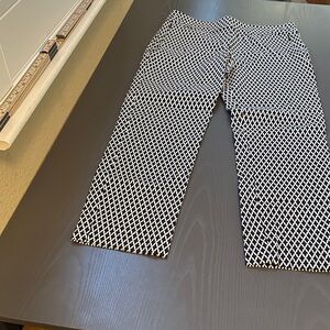 Margaret M Slimming Pant-Black and White Cropped Geometric print